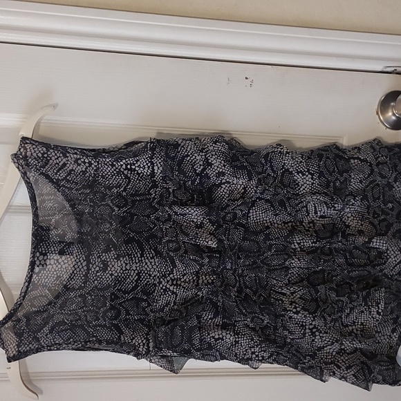 Inc ruffle top - Picture 3 of 3